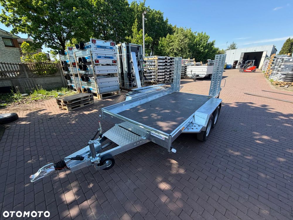 Niewiadów Przyczepa do przewozu sprzętu budowlanego Niewiadów K3535 Najazdy 355x185 cm 2 osie DMC 3500kg pod minikoparke walec dostawa pod dom