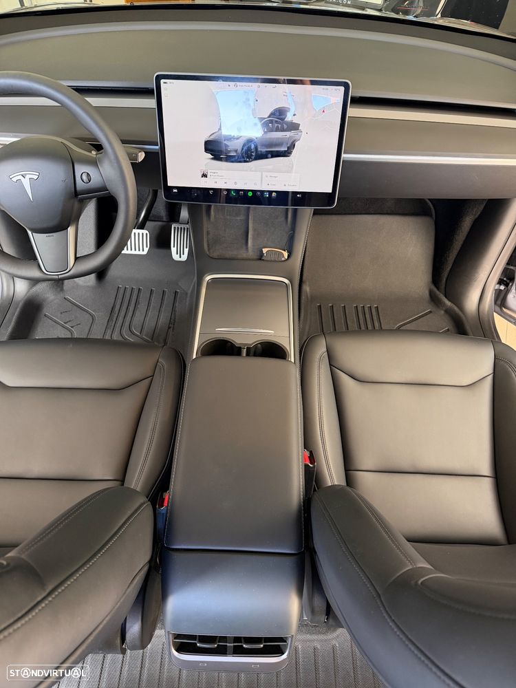Tesla Model Y Long Range Tração Integral - 19