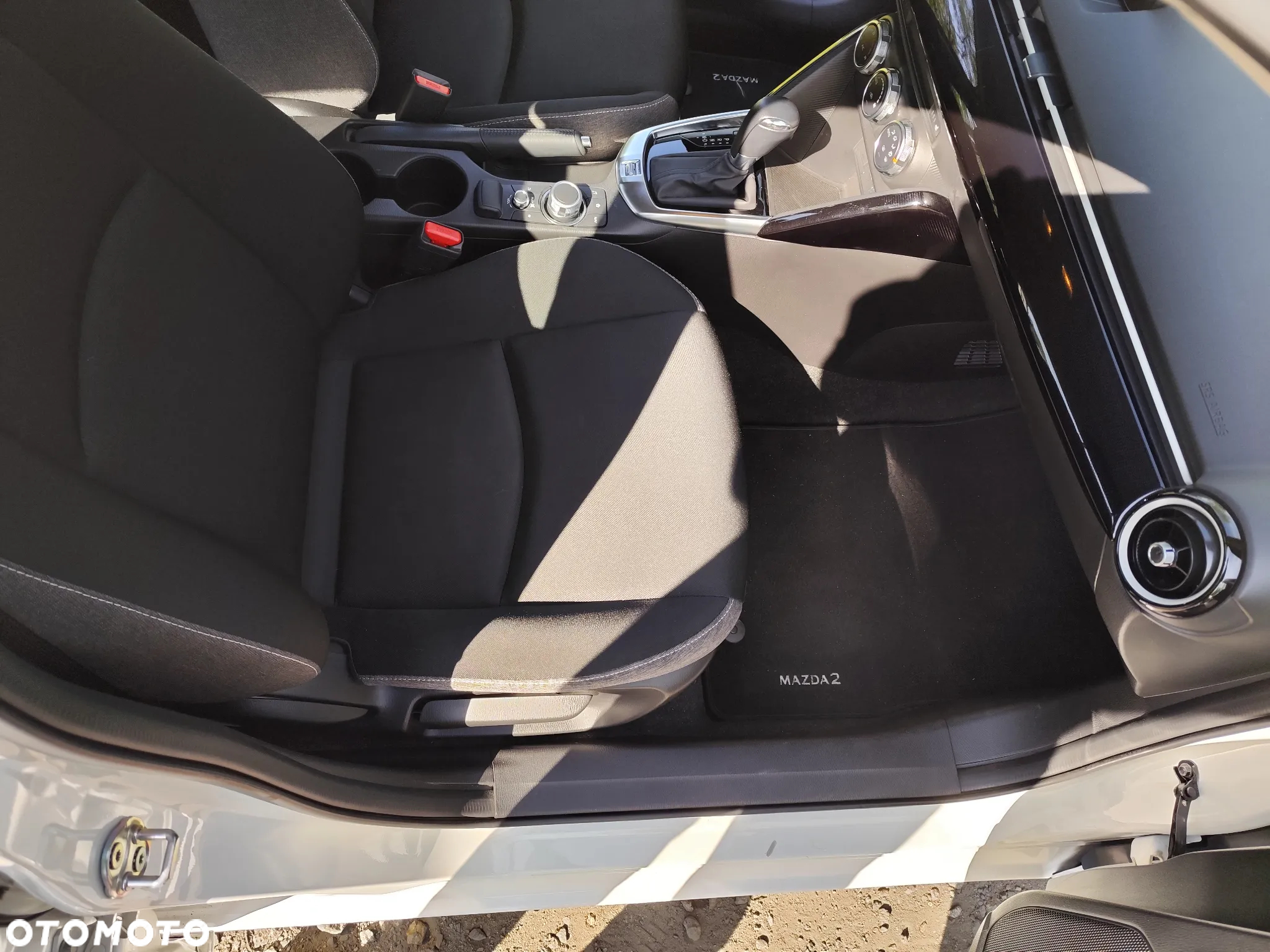 Mazda 2 SKYACTIV-G 90 Exclusive-Line - 13