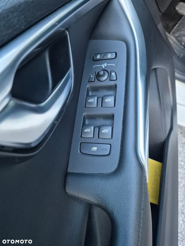 Volvo V40 - 12