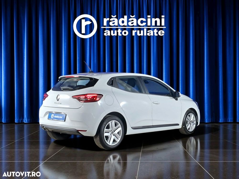 Renault Clio - 7