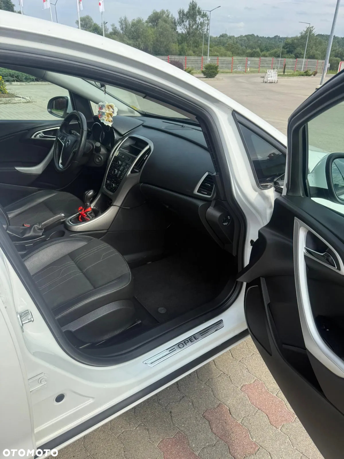 Opel Astra IV 1.4 T Edition 150 - 12