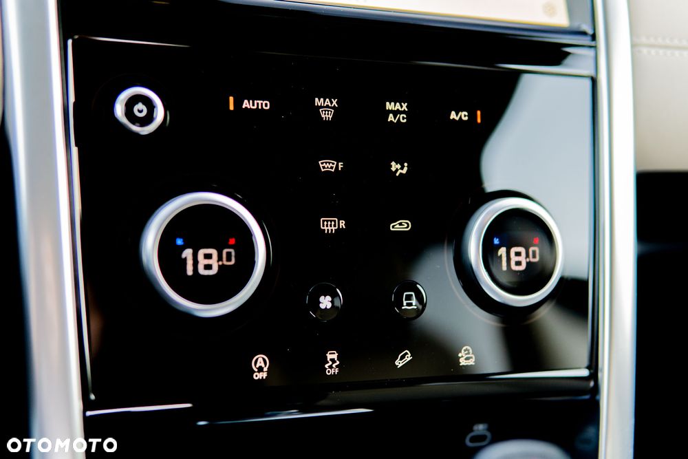 Land Rover Discovery Sport 2.0 P200 mHEV - 25