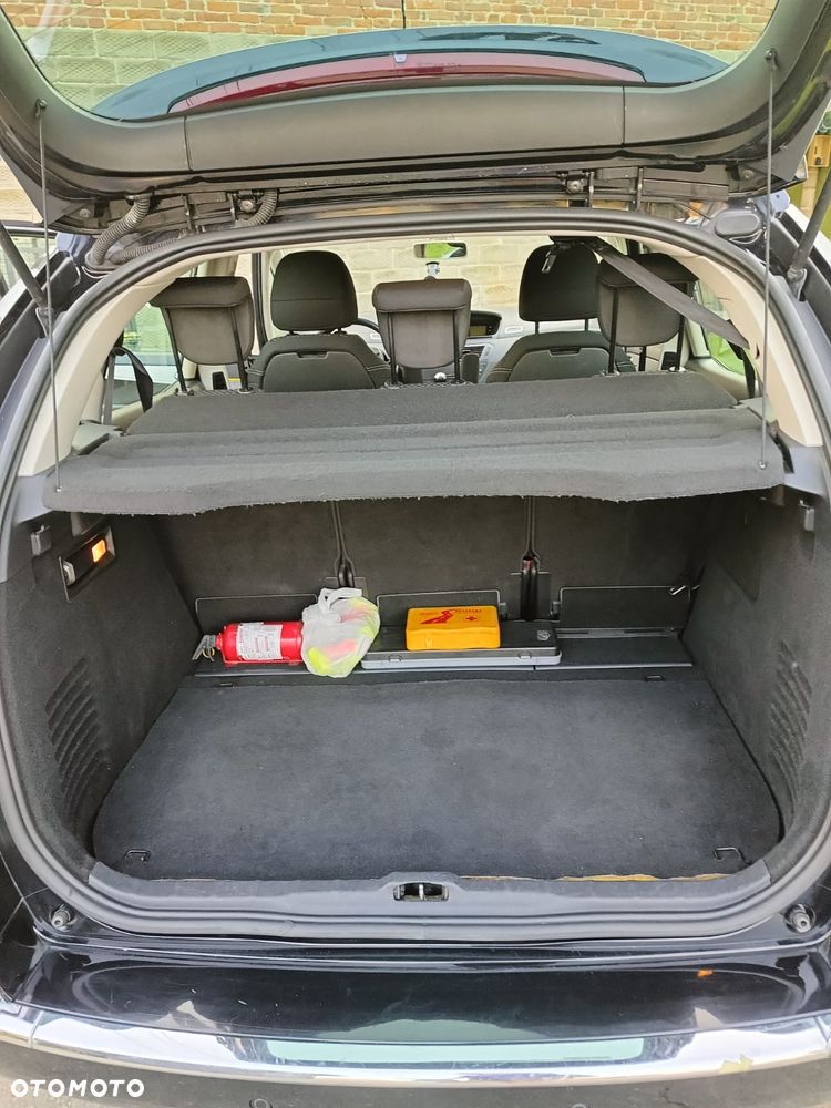 Citroën C4 Picasso 1.6 HDi SX - 13