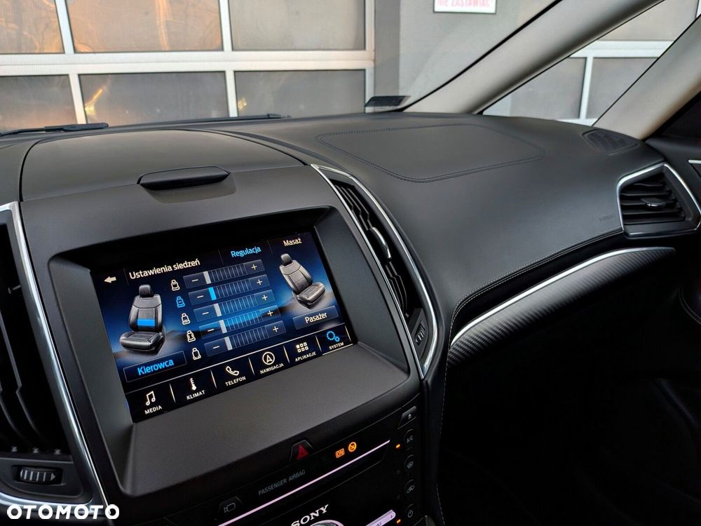 Ford S-Max - 33