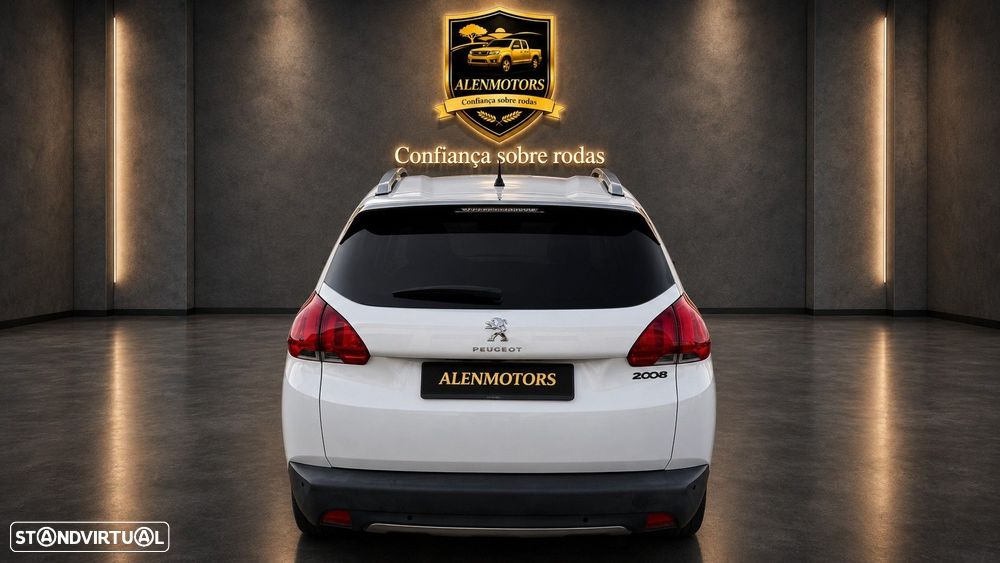 Peugeot 2008 1.2 PureTech Allure - 5