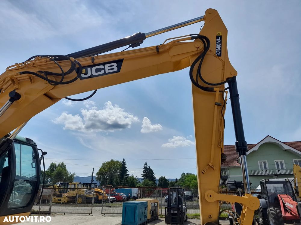 JCB JZ235LC - 10