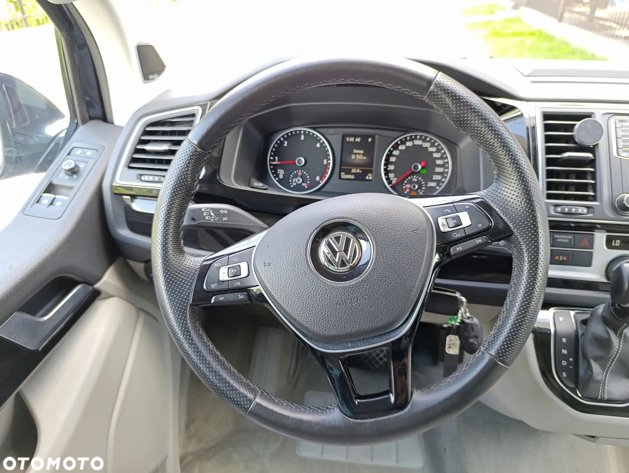 Volkswagen Multivan 2.0 BiTDI L1 Highline DSG - 11