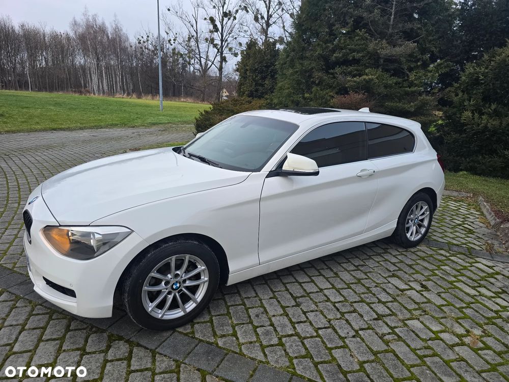 BMW Seria 1 118d DPF Edition Sport