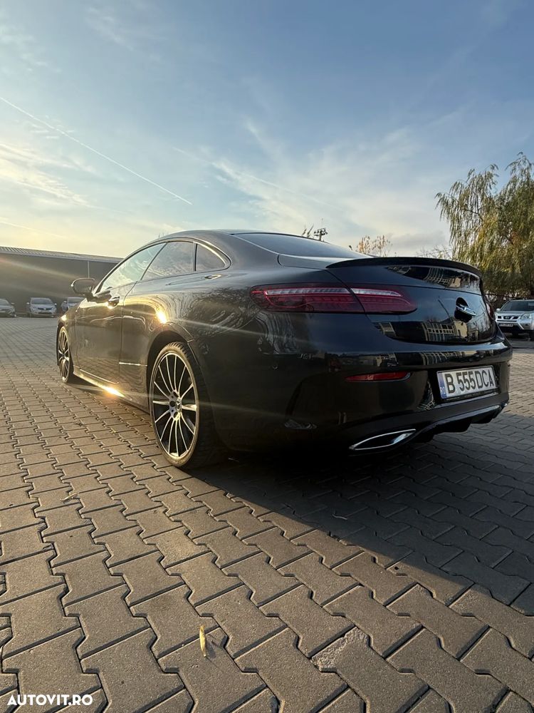 Mercedes-Benz E 220 d 4Matic Coupe 9G-TRONIC AMG Line - 4
