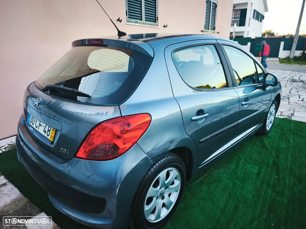 Peugeot 207 1.4 HDi Premium - 31