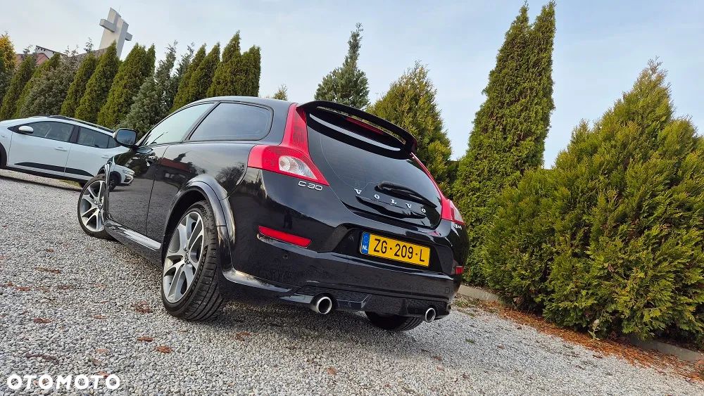 Volvo C30 D4 R-Design - 4