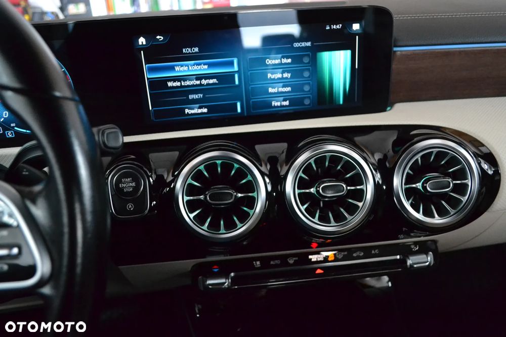 Mercedes-Benz CLA - 21