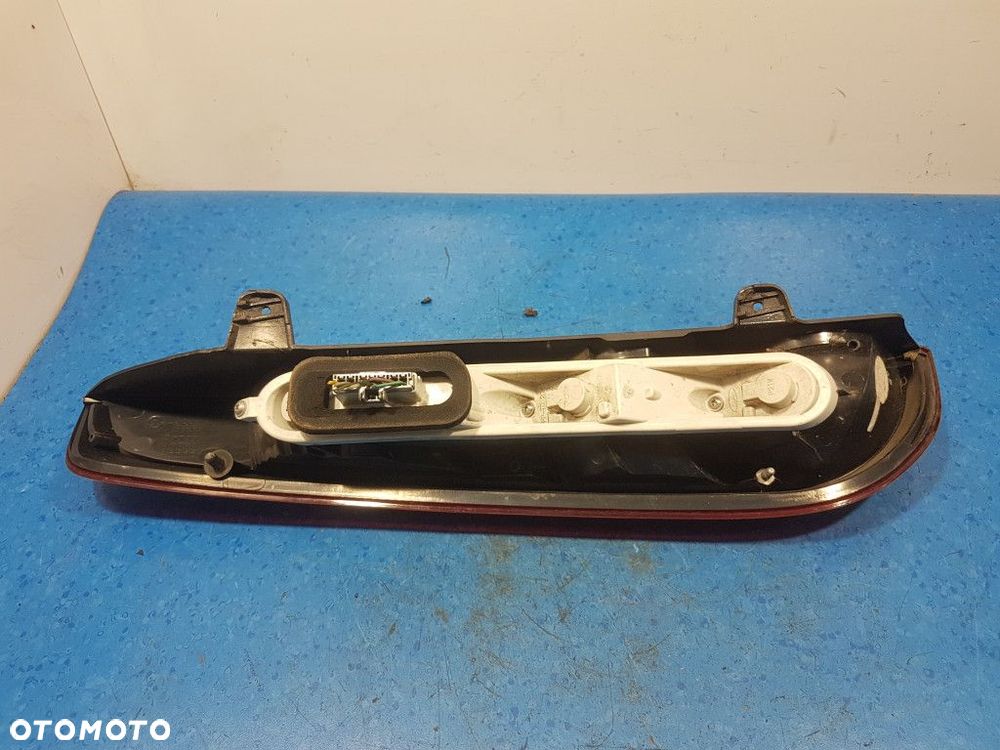 FORD FOCUS MK2 LAMPA TYŁ PRAWA ZEWNĘTRZNA 8M5113404C - 8
