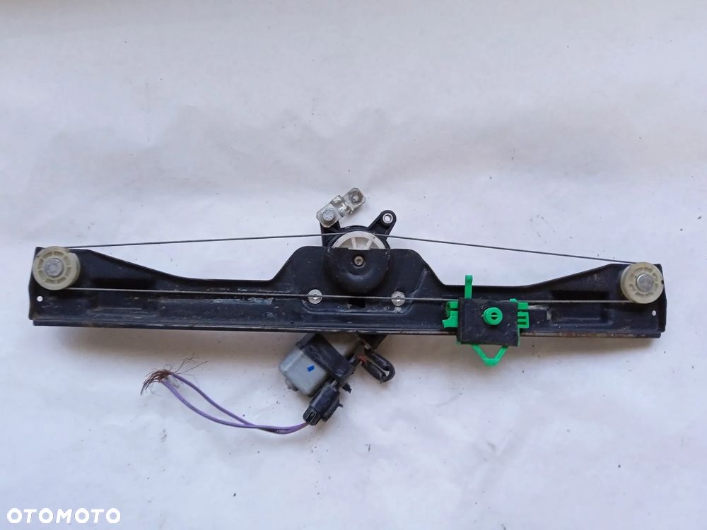 PODNOŚNIK SZYBY PRAWY PRZÓD EU 51789651 FIAT LINEA 2 PIN - 2