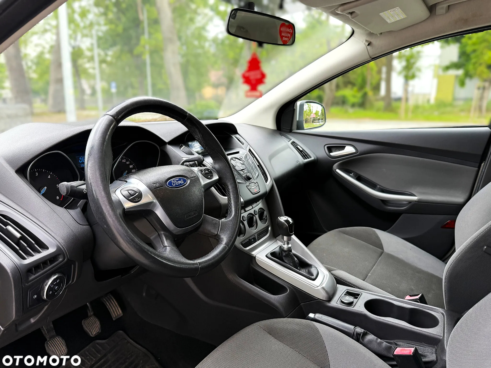 Ford Focus - 13