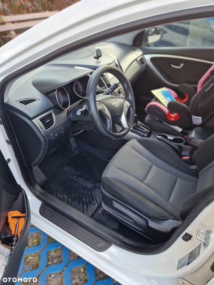 Hyundai i30 - 12