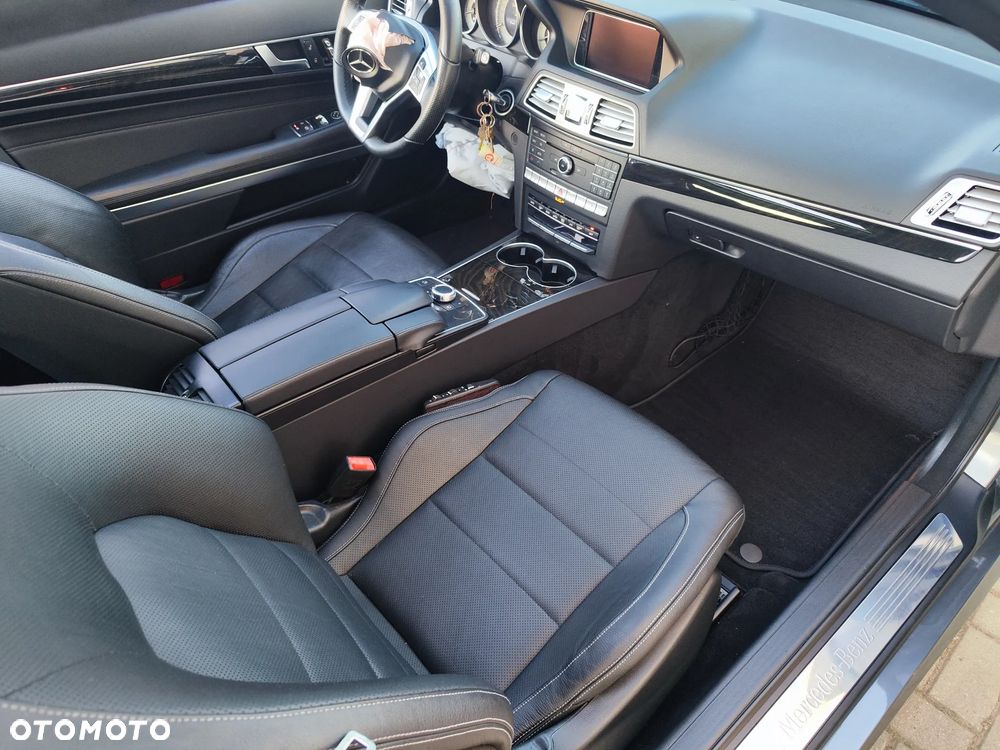 Mercedes-Benz Klasa E 400 4Matic 9G-TRONIC AMG Line - 24