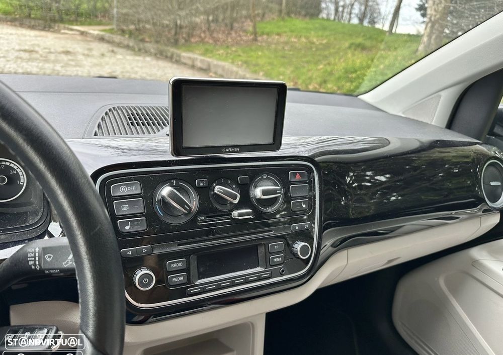VW Up! 1.0 Move Auto - 8