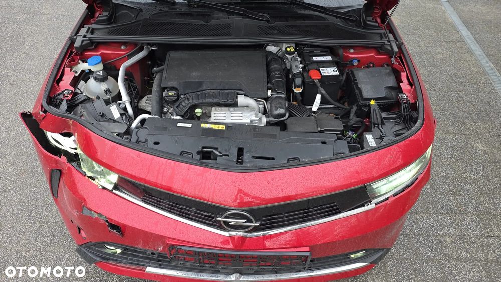 Opel Astra 1.2 Turbo Edition - 10