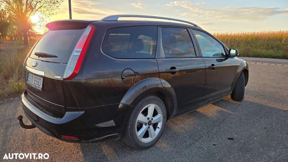 Ford Focus Turnier 2.0 TDCi DPF Titanium - 4
