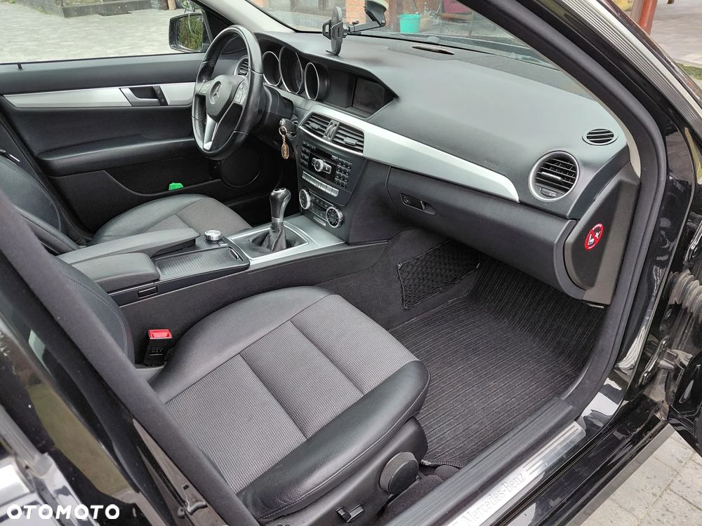 Mercedes-Benz Klasa C 180 BlueEFFICIENCY - 12