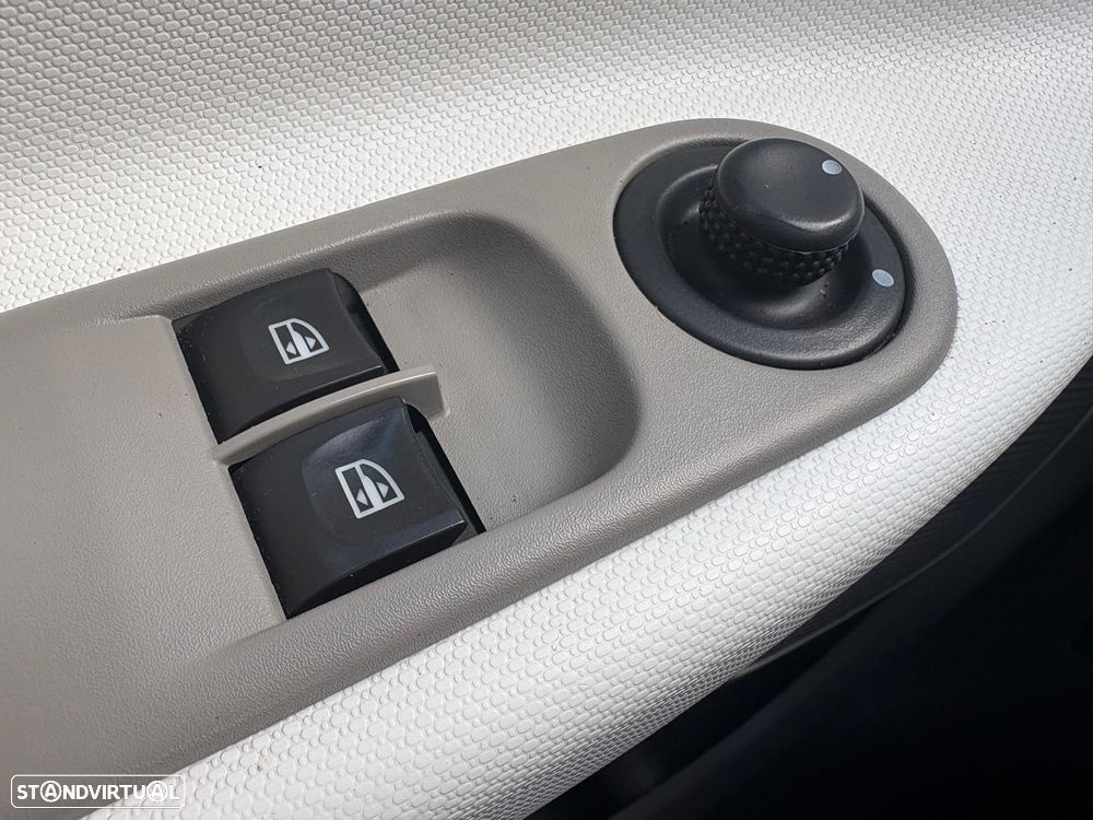 Renault Zoe (c/ Bateria) 22 kwh Life - 13