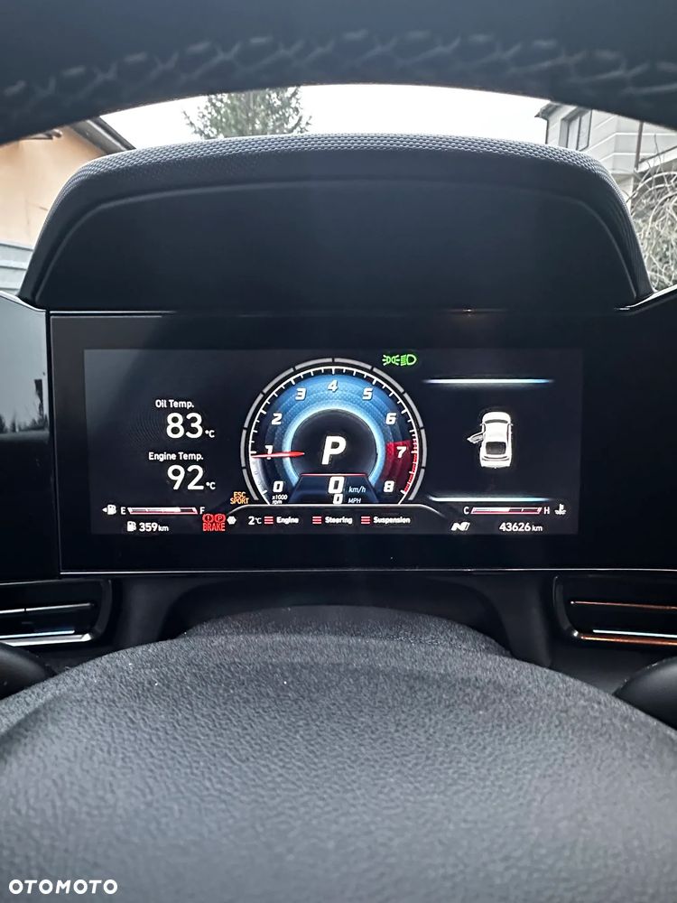 Hyundai Elantra - 12