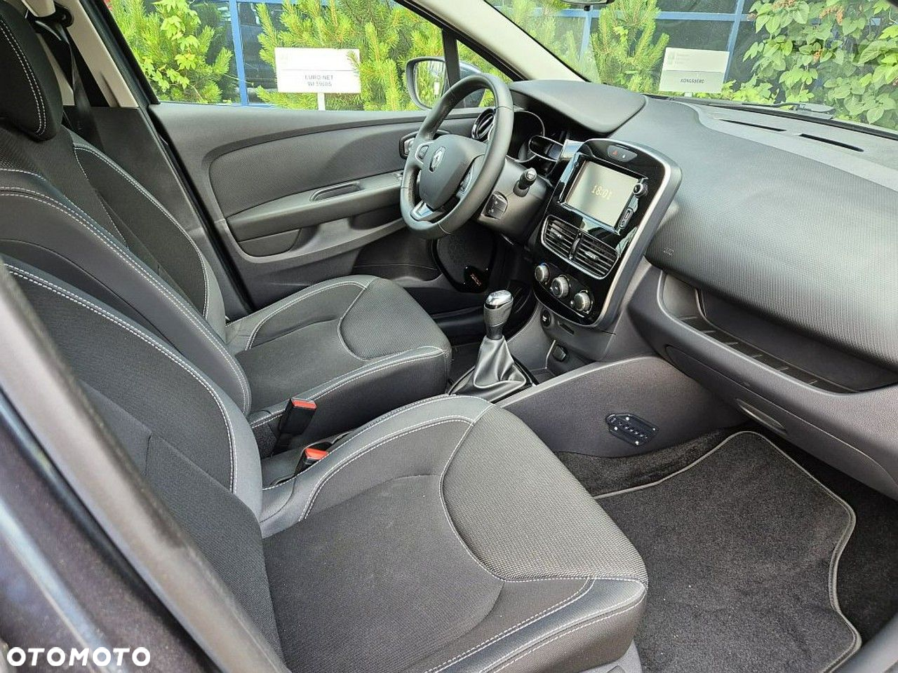 Renault Clio - 10