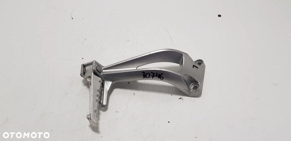 Yamaha FZ1 1000 N Fazer RN16 06-15 Set Podnóżek Pasażera - 1