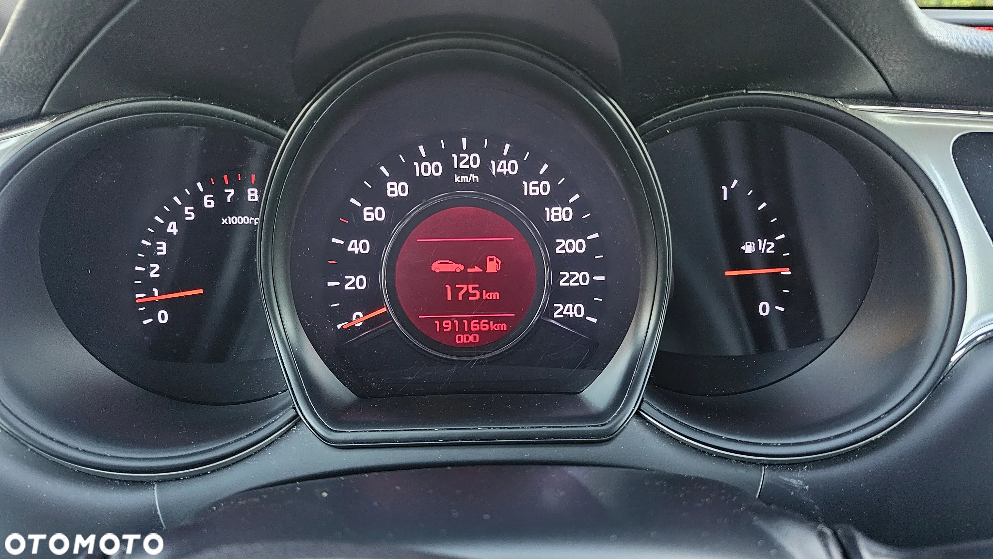 Kia Ceed 1.4 CVVT Dream-Team Edition - 24