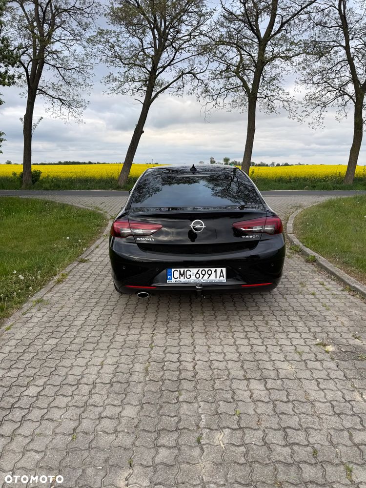 Opel Insignia - 8
