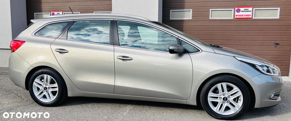Kia Ceed 1.6 GDI Edition 7 - 8