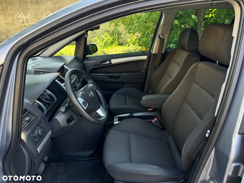 Opel Zafira 1.9 CDTI Cosmo ActiveSelect - 8