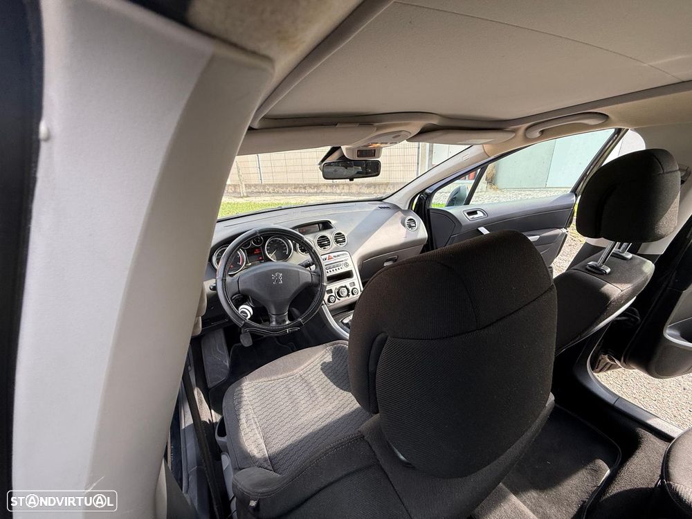 Peugeot 308 SW - 16