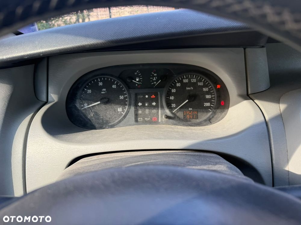 Opel VIVARO - 8