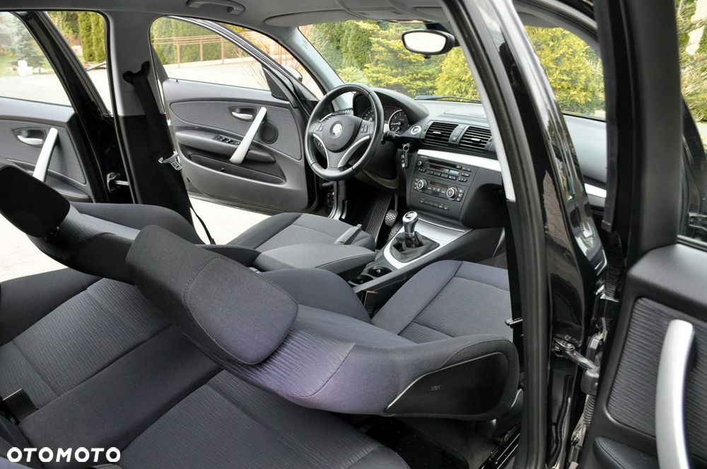 BMW Seria 1 - 22