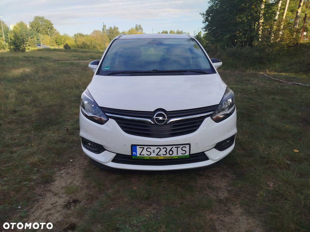 Opel Zafira - 2