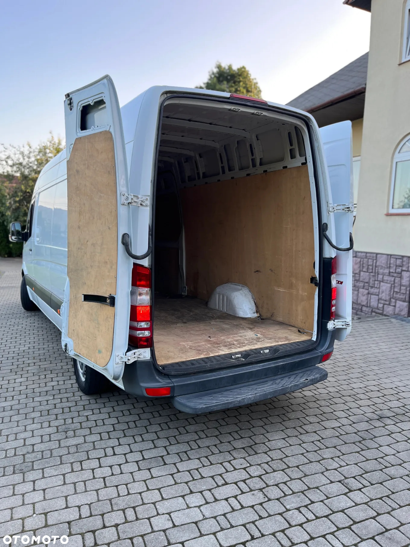 Mercedes-Benz Sprinter - 7