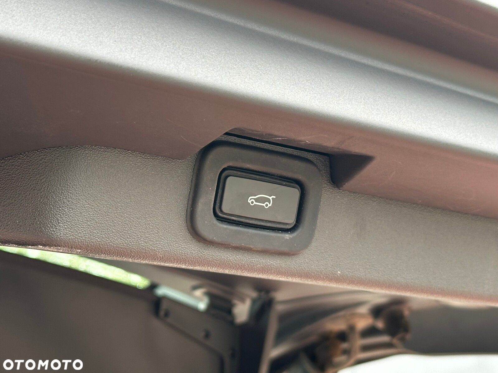 Land Rover Discovery - 32