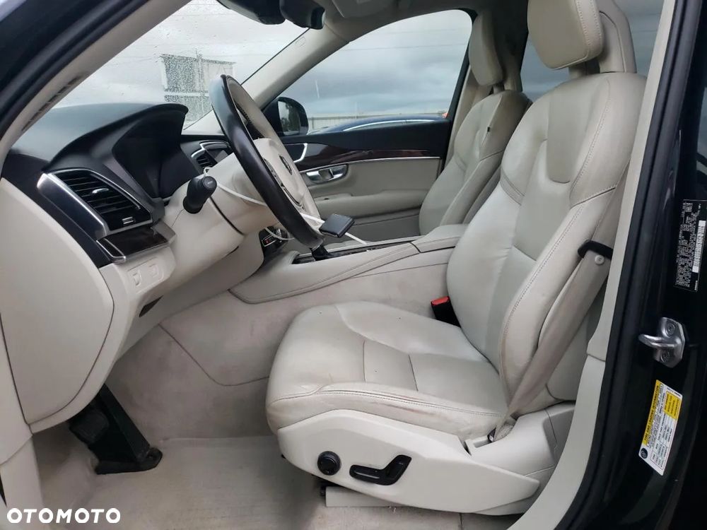 Volvo XC 90 T6 AWD Momentum 7os - 6