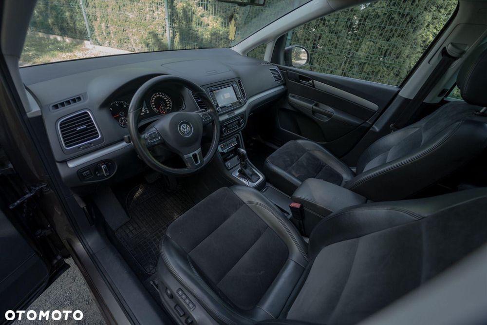 Volkswagen Sharan 2.0 TDI Highline DSG - 23