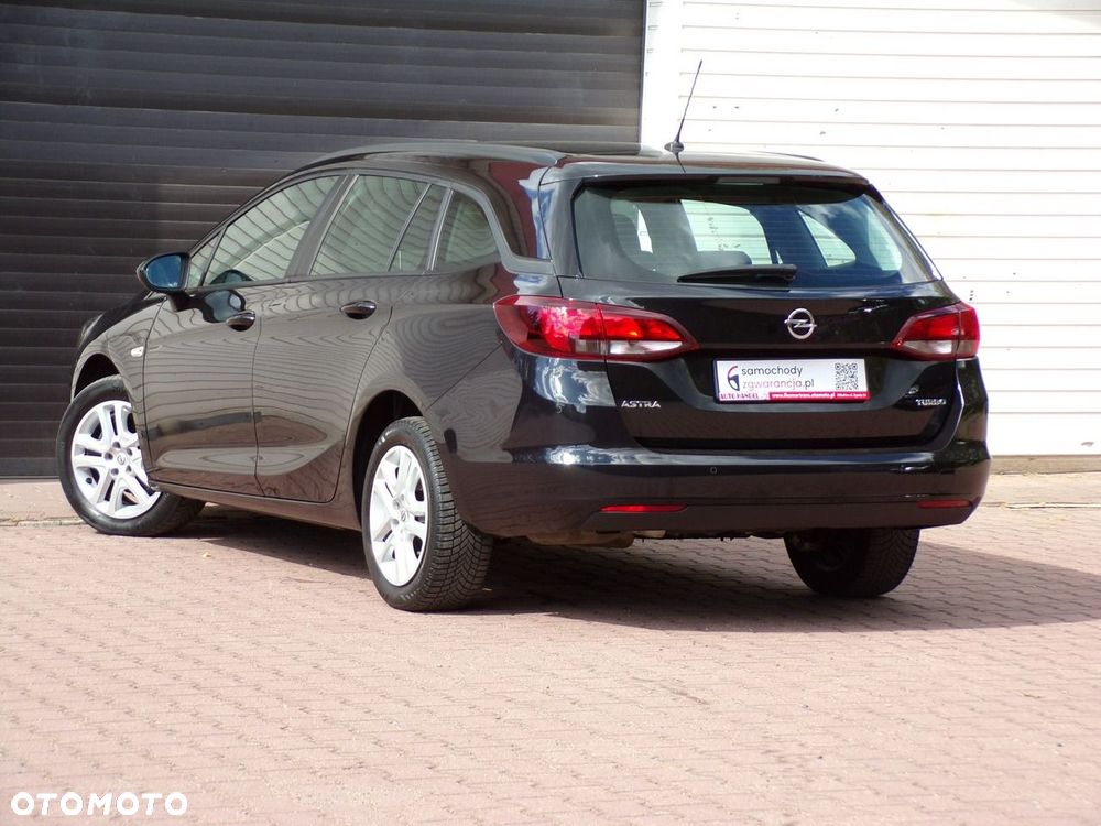 Opel Astra 2016