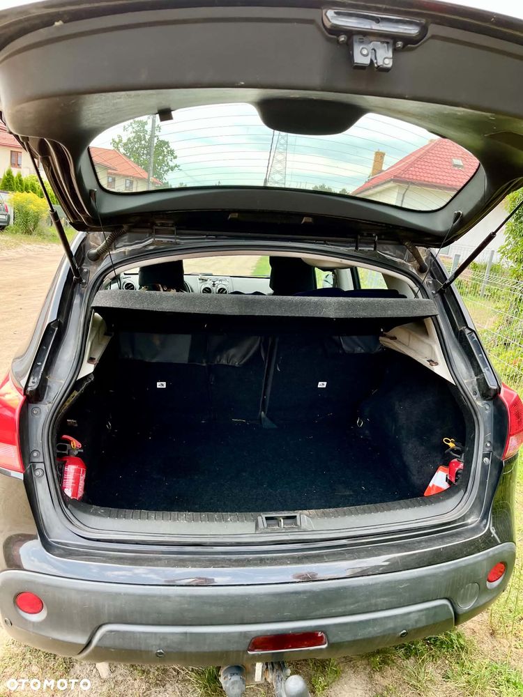 Nissan Qashqai - 12