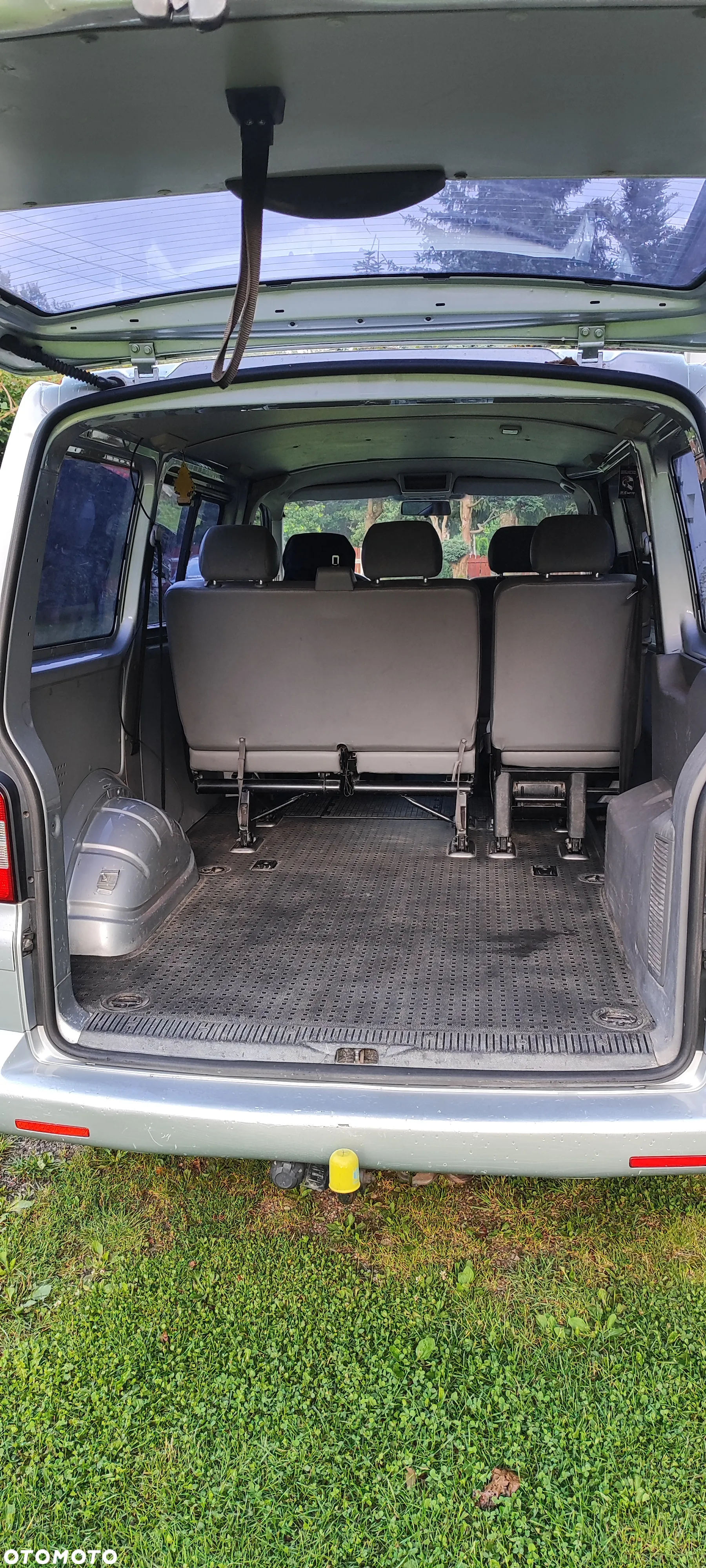 Volkswagen Transporter T5 TDI L2H1 - 4
