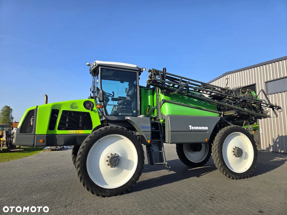 Tecnoma Laser 4240 2011 Rok, 24 M,  GPS, Automatzcyne wyłączanie sekcji, Nie Malowany, Stan Bardzo Dobry - 2