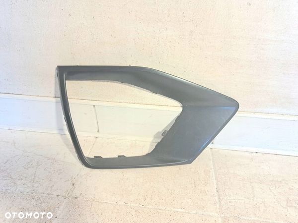 AUDI Q8, 18 - RAMKA ATRAPY ZDERZAKA LEWY 4M8853257RU6