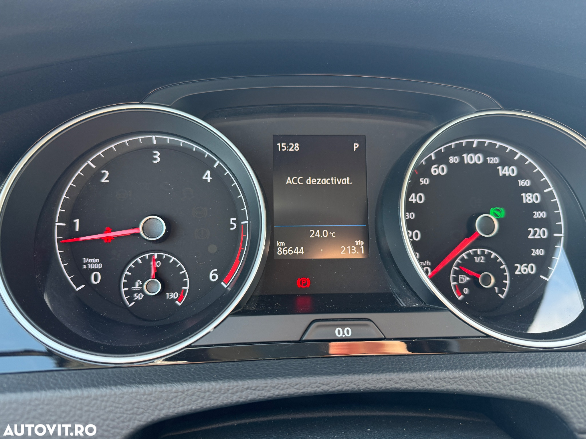 Volkswagen Golf 2.0 TDI DSG Highline - 31