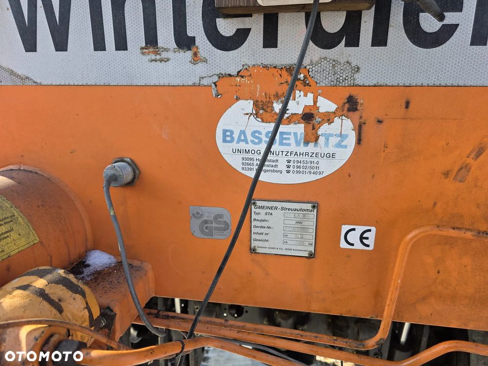 Mercedes-Benz UNIMOG - 5