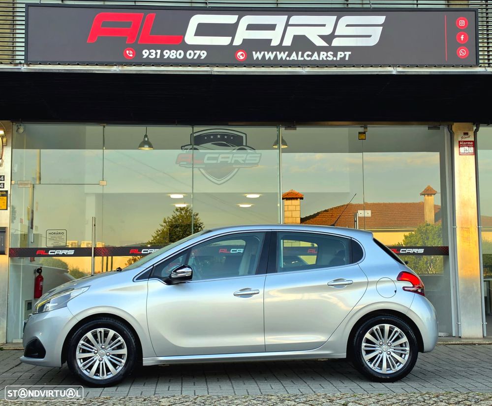 Peugeot 208 1.2 PureTech Allure - 5